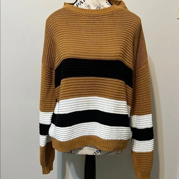Brown and Black Neck Sweater with Textured Knit - Picture 1 of 3